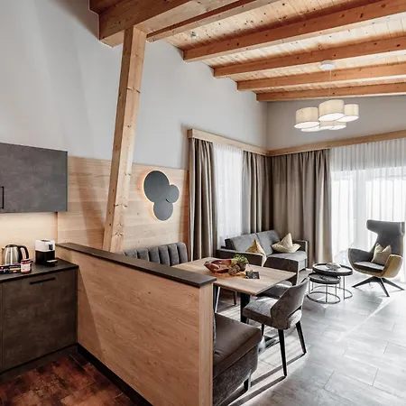 NEUES Apartmenthaus mit fabelhaftem Wellness MYALPS Ötztal Umhausen Exterior foto