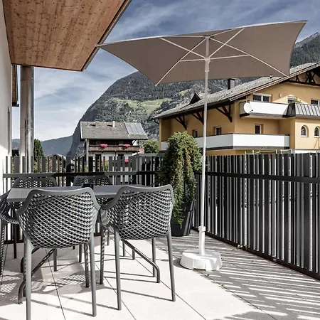 NEUES Apartmenthaus mit fabelhaftem Wellness MYALPS Ötztal Umhausen Exterior foto